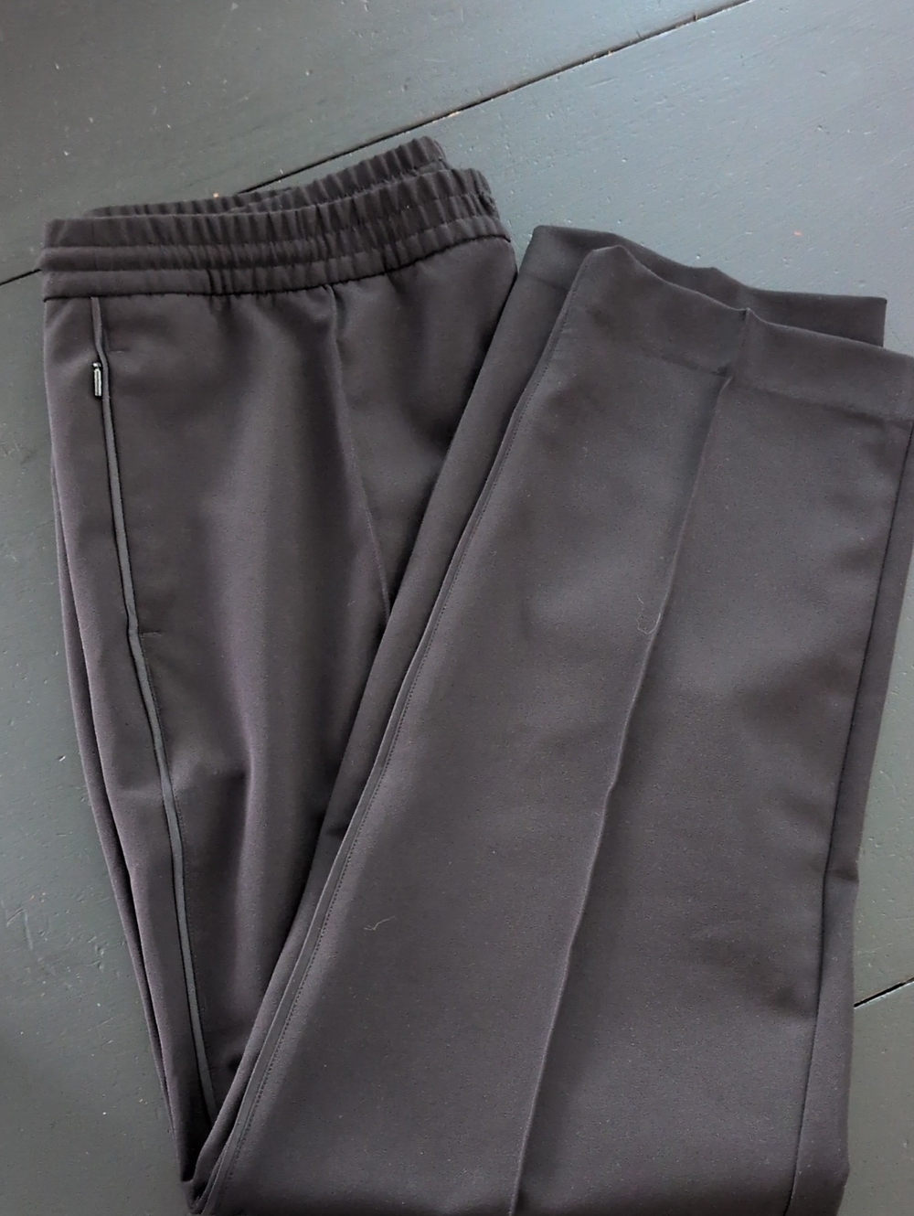 Athleta Black Jogger Pants With Front Crease - Missing Tie